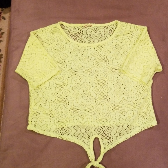 See thru top - Picture 1 of 4